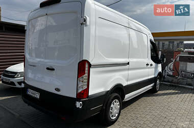 Грузовой фургон Ford Transit 2020 в 