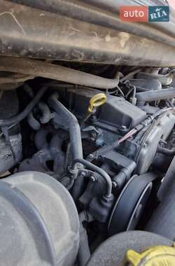 Грузовой фургон Ford Transit 2002 в 