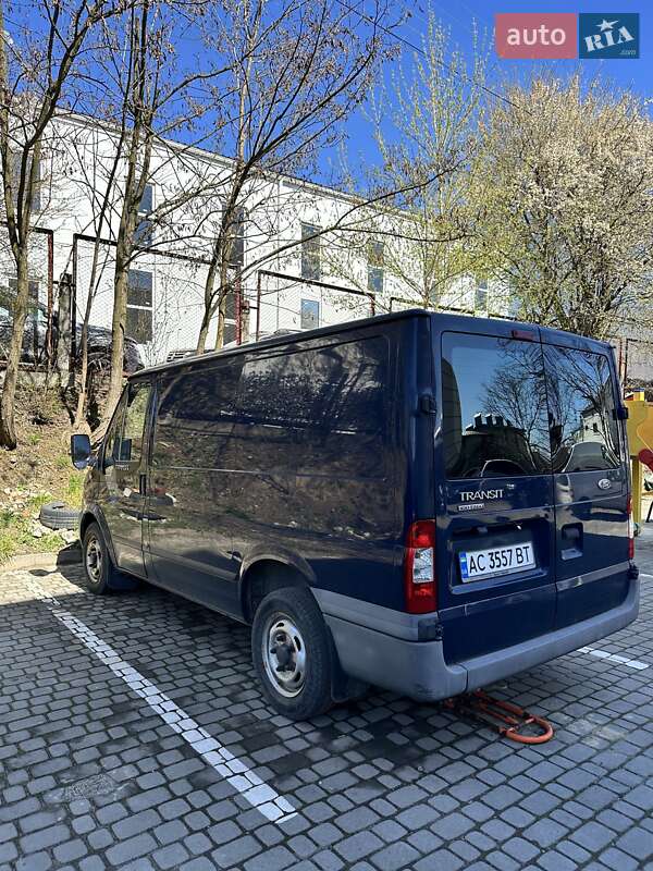 Грузовой фургон Ford Transit 2013 в Львове
