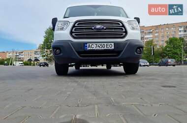 Грузовой фургон Ford Transit 2017 в 