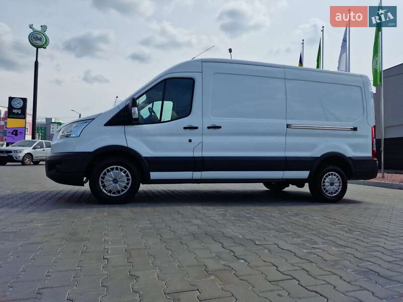 Грузовой фургон Ford Transit 2017 в Луцке