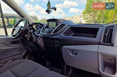 Грузовой фургон Ford Transit 2017 в 