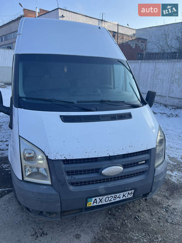 Грузовой фургон Ford Transit 2006 в 
