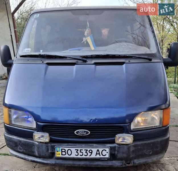 Микроавтобус Ford Transit 1999 в Черновцах
