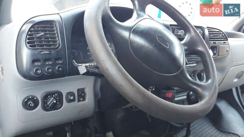 Микроавтобус Ford Transit 1999 в Черновцах