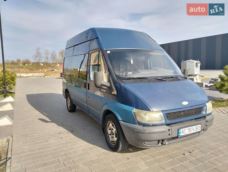 Грузопассажирский фургон Ford Transit 2002 в 