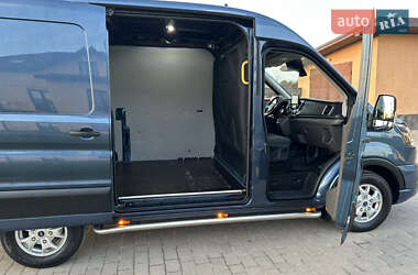 Грузовой фургон Ford Transit 2020 в 