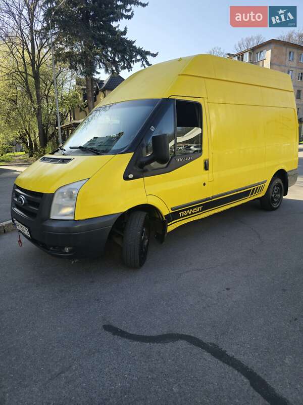Грузовой фургон Ford Transit 2010 в 