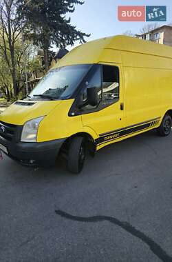 Грузовой фургон Ford Transit 2010 в 
