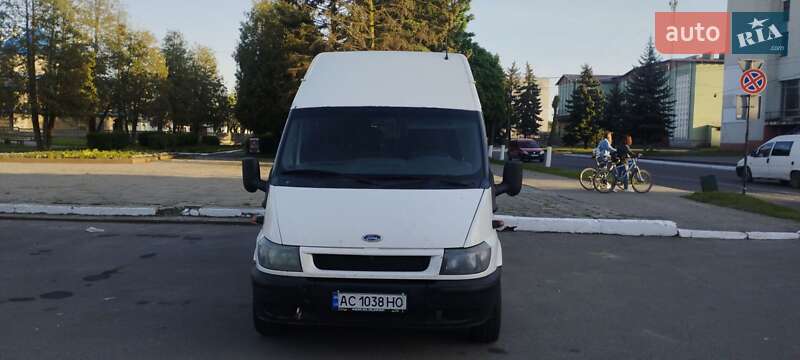 Грузовой фургон Ford Transit 2005 в 