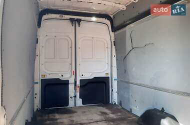 Грузовой фургон Ford Transit 2016 в 