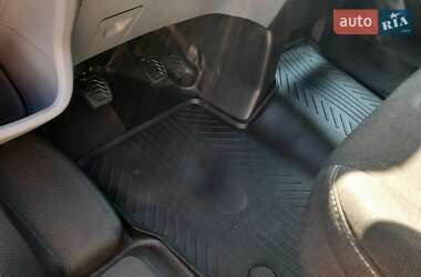 Грузовой фургон Ford Transit 2016 в 