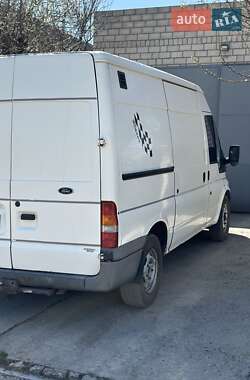 Грузовой фургон Ford Transit 2002 в 