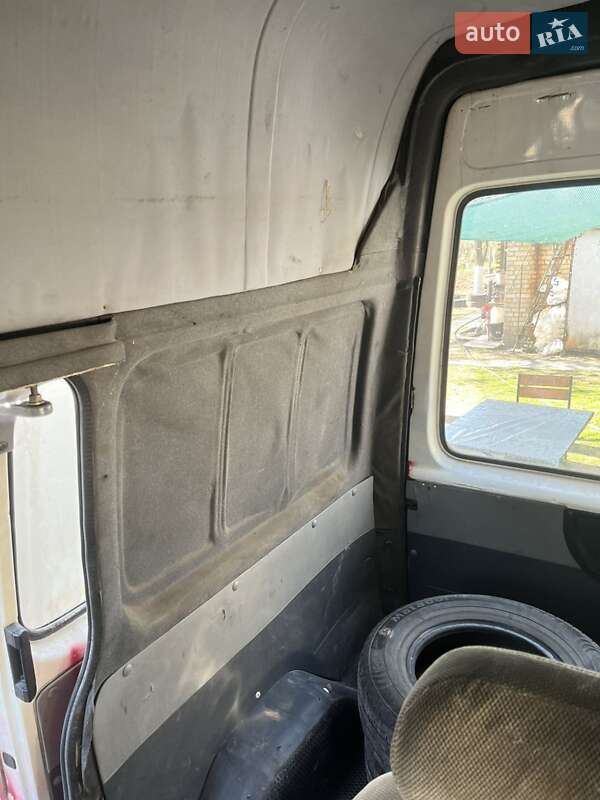 Грузовой фургон Ford Transit 1999 в Киеве
