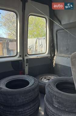 Грузовой фургон Ford Transit 1999 в 