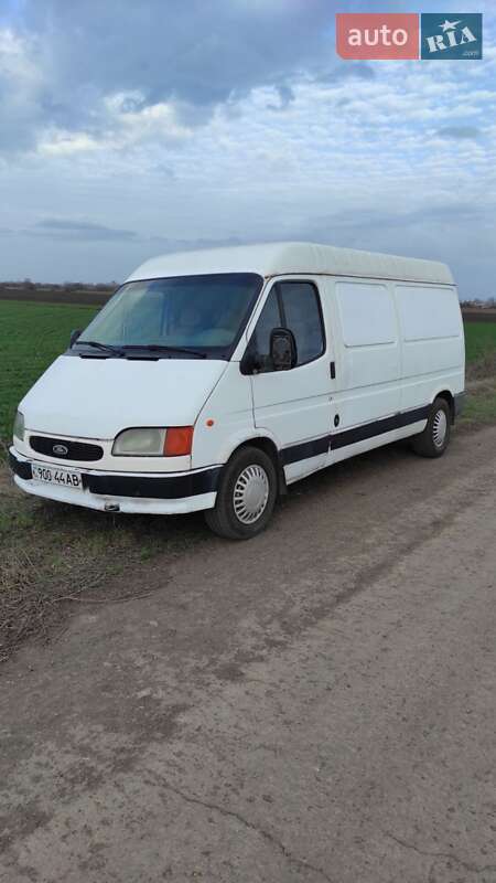 Грузовой фургон Ford Transit 1995 в 