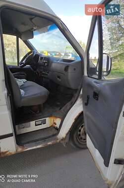 Вантажний фургон Ford Transit 1997 в 