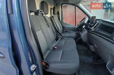 Грузовой фургон Ford Transit 2019 в 