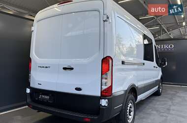 Грузопассажирский фургон Ford Transit 2023 в 