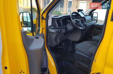 Вантажний фургон Ford Transit 2021 в 