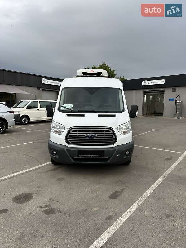 Грузовой фургон Ford Transit 2016 в 