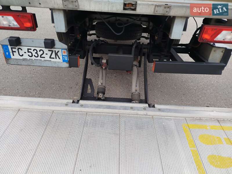 Вантажний фургон Ford Transit 2018 в Дубні
