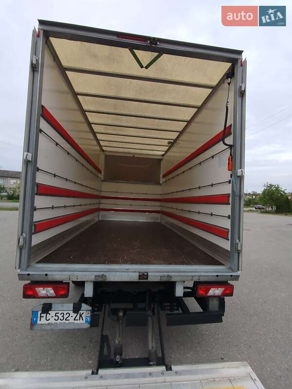 Вантажний фургон Ford Transit 2018 в Дубні