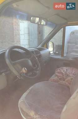Грузовой фургон Ford Transit 1995 в 
