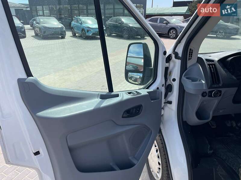 Вантажний фургон Ford Transit 2014 в Львові фото 8 Вантажний фургон Ford Transit 2014 в Львові