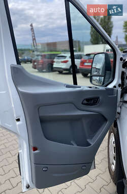 Грузопассажирский фургон Ford Transit 2018 в 