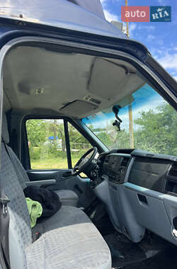 Грузовой фургон Ford Transit 2008 в 