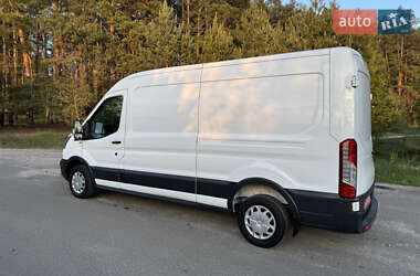 Грузовой фургон Ford Transit 2018 в 