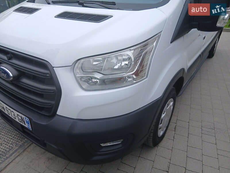 Грузовой фургон Ford Transit 2022 в Дубно