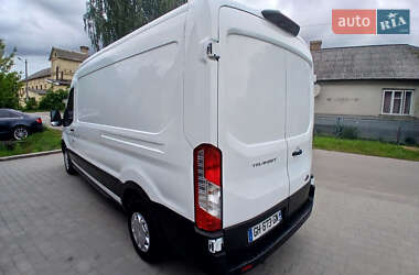 Грузовой фургон Ford Transit 2022 в 