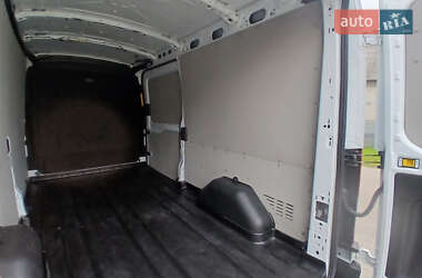 Грузовой фургон Ford Transit 2022 в 