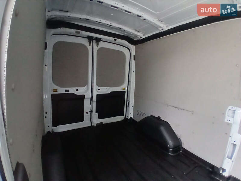 Грузовой фургон Ford Transit 2022 в Дубно