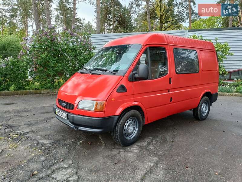 Грузовой фургон Ford Transit 1999 в Виннице