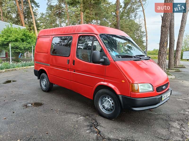 Грузовой фургон Ford Transit 1999 в Виннице