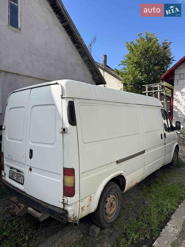 Грузовой фургон Ford Transit 1996 в Тернополе