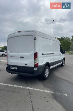Грузовой фургон Ford Transit 2016 в 