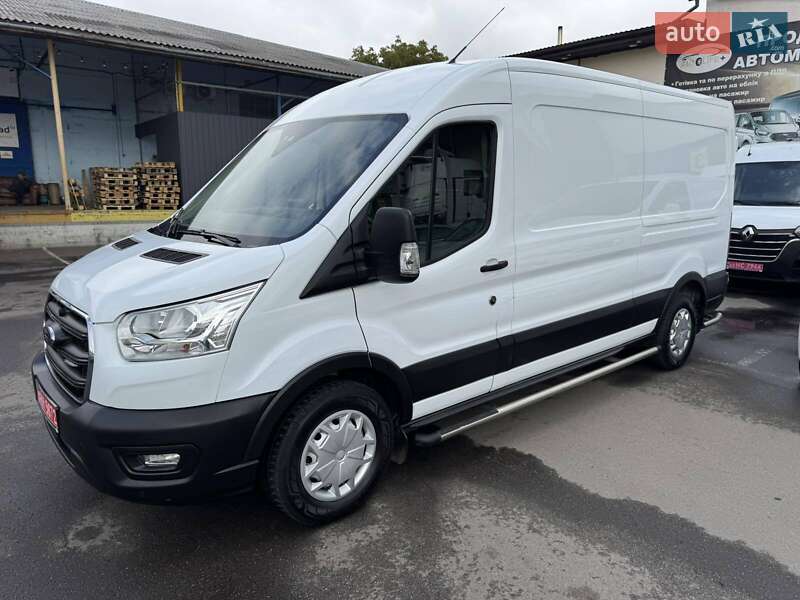 Грузовой фургон Ford Transit 2020 в 