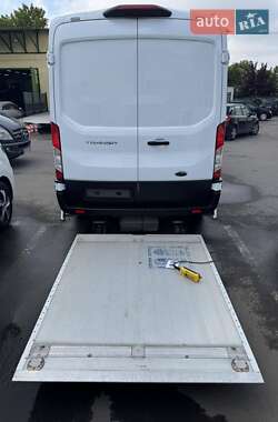 Грузовой фургон Ford Transit 2020 в 