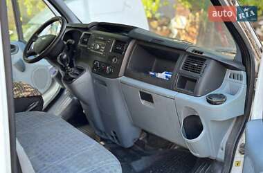 Грузовой фургон Ford Transit 2013 в 