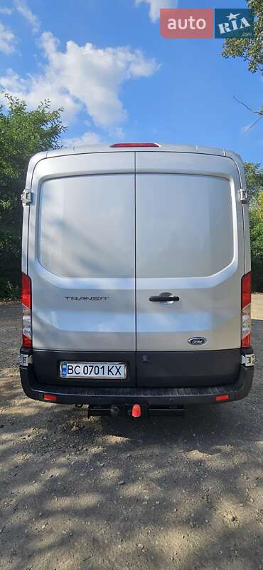 Грузовой фургон Ford Transit 2016 в Старом Самборе