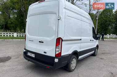 Грузовой фургон Ford Transit 2018 в 