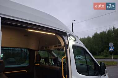 Мікроавтобус Ford Transit 2016 в 