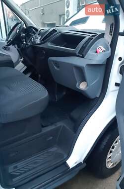 Вантажний фургон Ford Transit 2014 в 