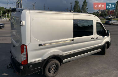 Вантажний фургон Ford Transit 2022 в 