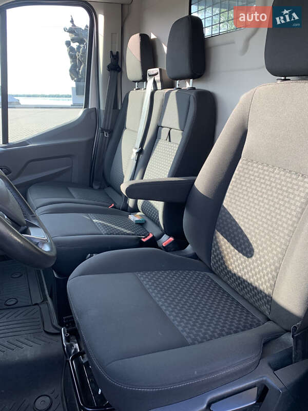 Вантажний фургон Ford Transit 2022 в Дніпрі фото 14 Вантажний фургон Ford Transit 2022 в Дніпрі