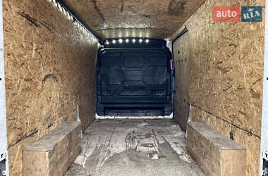 Вантажний фургон Ford Transit 2015 в 